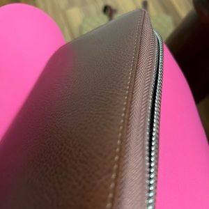 Credit card holder/wallet